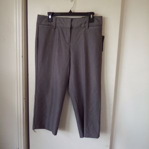 Larry Levine crop pants size 10